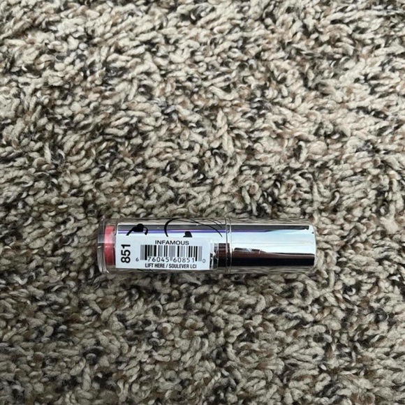 Lip Bundle - Picture 3 of 6